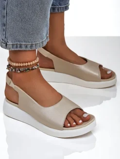 Sandały Płaskie^Royalfashion Damskie sandały na grubszej podeszwie Luna Shines beżowy