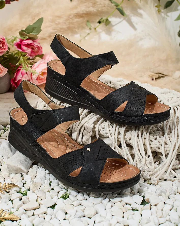 Sandały Na Koturnie^Royalfashion Damskie sandały na niskim koturnie Obbiave czarny