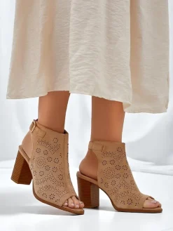 Buty Na Wielkie Wyjście|Sandały Na Słupku^Royalfashion Damskie sandały na słupku ażurowe Abetle