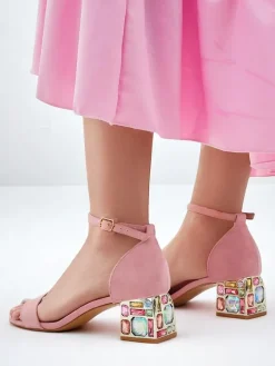 Buty Na Wielkie Wyjście|Sandały Na Słupku^Royalfashion Damskie sandały z ozdobnym obcasem Ballou różowy