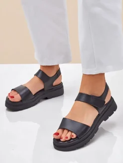 Sandały Płaskie^Royalfashion Damskie sandały na grubszej podeszwie Otvanna czarny