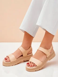 Sandały Płaskie^Royalfashion Damskie sandały na grubszej podeszwie Otvanna beżowy