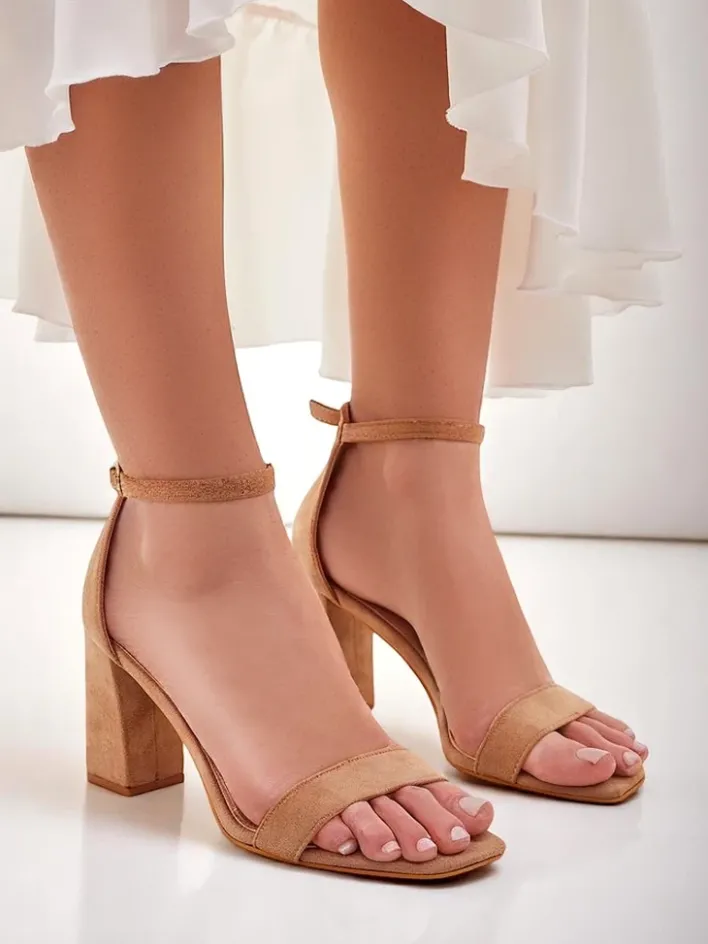 Buty Na Wielkie Wyjście|Sandały Na Słupku^Royalfashion Damskie sandały eko zamszowe Qwadrat jasny brązowy