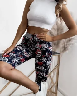 Spodenki 3/4|Krótkie Spodenki^Royalfashion Damskie spodenki 3/4 w m kolorze i w kwiaty Granatowy