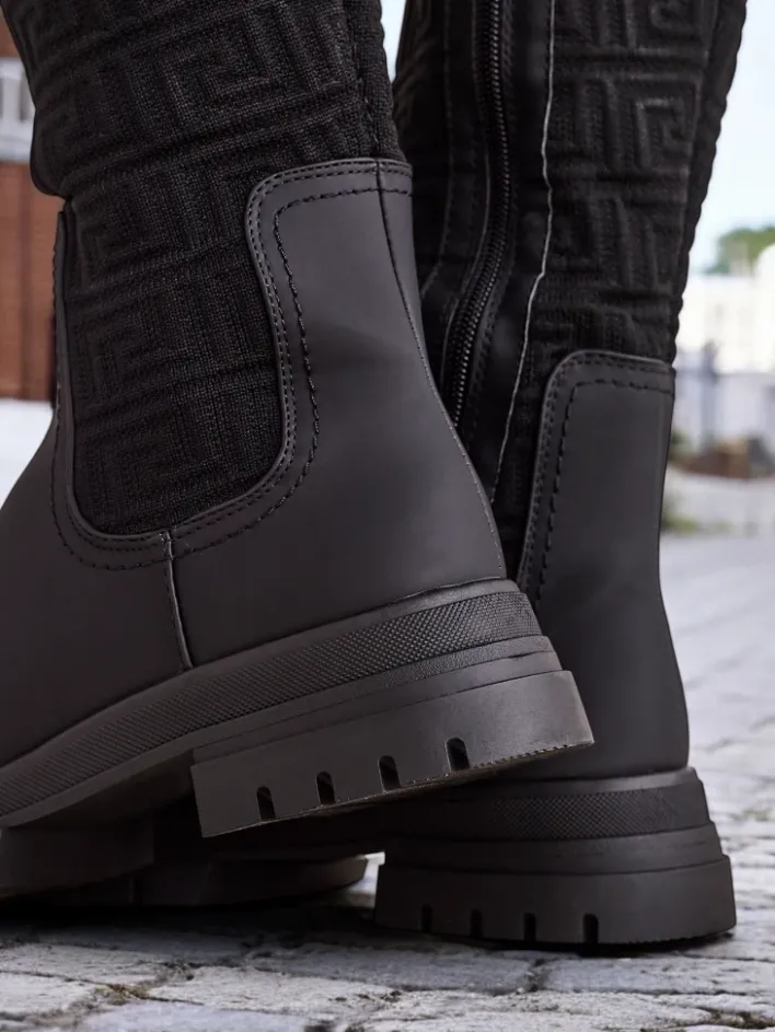 Kozaki Na Płaskim Obcasie|Kozaki Bez Ocieplenia^Royalfashion Damskie wsuwane kozaki Bezzonu czarny