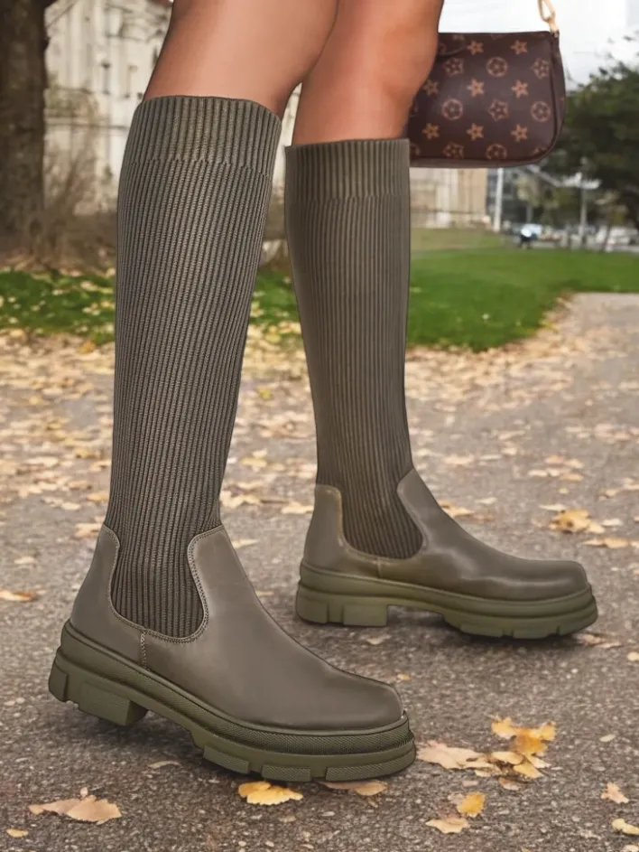 Kozaki Na Płaskim Obcasie|Kozaki Bez Ocieplenia^Royalfashion Damskie wsuwane kozaki Bireno czarny