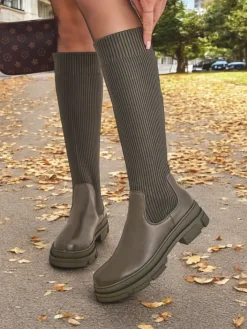 Kozaki Na Płaskim Obcasie|Kozaki Bez Ocieplenia^Royalfashion Damskie wsuwane kozaki Bireno czarny