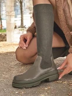 Kozaki Na Płaskim Obcasie|Kozaki Bez Ocieplenia^Royalfashion Damskie wsuwane kozaki Bireno czarny