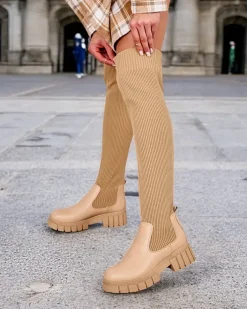 Kozaki Na Płaskim Obcasie|Kozaki Za Kolano^Royalfashion Damskie wsuwane kozaki Zorumi jasny brązowy