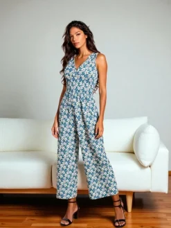 Kombinezony^Royalfashion Długi kombinezon damski z printem Ecru