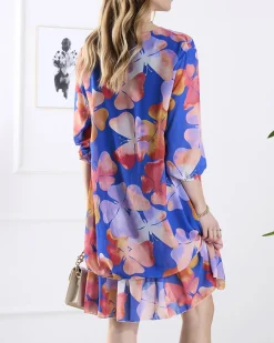 Sukienki Krótkie^Royalfashion Granatowa sukienka damska z printem i falbanką Granatowy