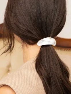 Akcesoria Do Włosów^Royalfashion Gumka do włosów z półokrągłą ozdobą Halfmoon Twist srebrny