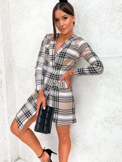 Sukienki Krótkie^Royalfashion Jasnobrązowa damska sukienka marynarka w kratę brązowy