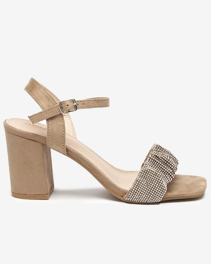 Buty Na Wielkie Wyjście|Sandały Na Słupku^Royalfashion Jasnobrązowe damskie sandałki na słupku z cyrkoniami Triesta jasny brązowy