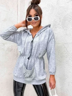 Bluzy^Royalfashion Jasnoszara damska bluza z cyrkoniami gołębi szary