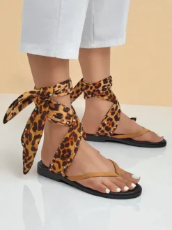 Japonki^Royalfashion Klapki damskie japonki z ozodbnym paseczkiem Safari Sweet