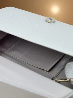 Małe Torebki^Royalfashion Kopertowa torebka damska Luna Elegante srebrny