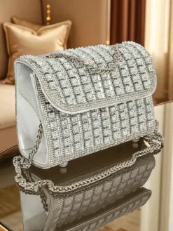 Małe Torebki^Royalfashion Kopertowa torebka damska z cyrkoniami Elira Dusk srebrny