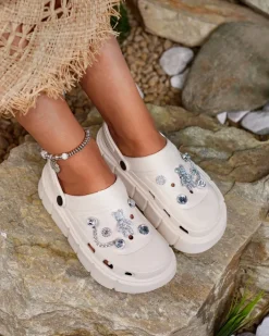 Klapki Płaskie^Royalfashion owe damskie klapki gumowe Kooranza krem