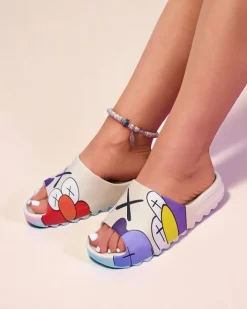 Klapki Basenowe|Klapki Płaskie^Royalfashion owe gumowe klapki damskie z printem Pfizz krem