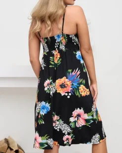 Sukienki Letnie|Sukienki Krótkie^Royalfashion Kwiatowa sukienka do kolan w kolorze m czarny