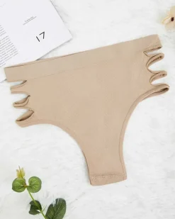 Stringi^Royalfashion Majtki damskie stringi beżowy