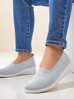 Mokasyny Na Obcasie^Royalfashion Mokasyny damskie na niskim koturnie Epoles Jasny szary