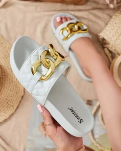 Klapki Płaskie^Royalfashion Niebieskie damskie pikowane klapki ze złotym łańcuszkiem Eteris Ecru