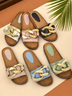 Klapki Płaskie^Royalfashion Niebieskie klapki damskie z ozdobą Sofig Ecru