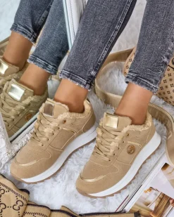 Ocieplane|Sneakersy^Royalfashion Ocieplane sneakersy damskie z futerkiem Boris jasny brązowy