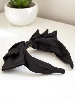Akcesoria Do Włosów^Royalfashion Opaska do włosów satynowa z kokardką Celine czarny