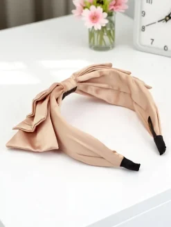 Akcesoria Do Włosów^Royalfashion Opaska do włosów satynowa z kokardką Celine beżowy
