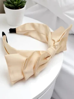 Akcesoria Do Włosów^Royalfashion Opaska do włosów satynowa z kokardką Celine krem