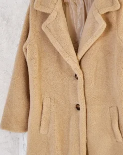 Kurtki / Marynarki / Płaszcze^Royalfashion Płaszcz damski beżowy