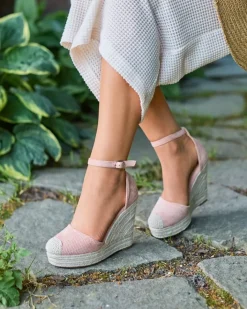 Sandały Na Koturnie^Royalfashion Różowe damskie sandały na koturnie Meylasi różowy