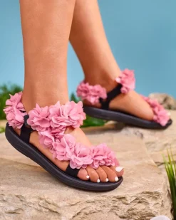 Sandały Płaskie^Royalfashion Różowe sandały damskie z kwiatuszkami Alferroy różowy