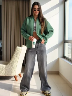 Bluzy^Royalfashion Rozpinana bluza typu bomberka zielony