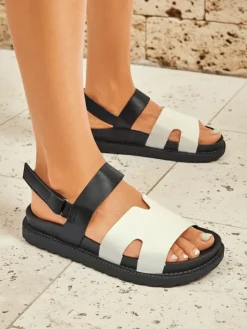 Sandały Płaskie^Royalfashion Sandały damskie zapinane na rzep Velcro Chic biały