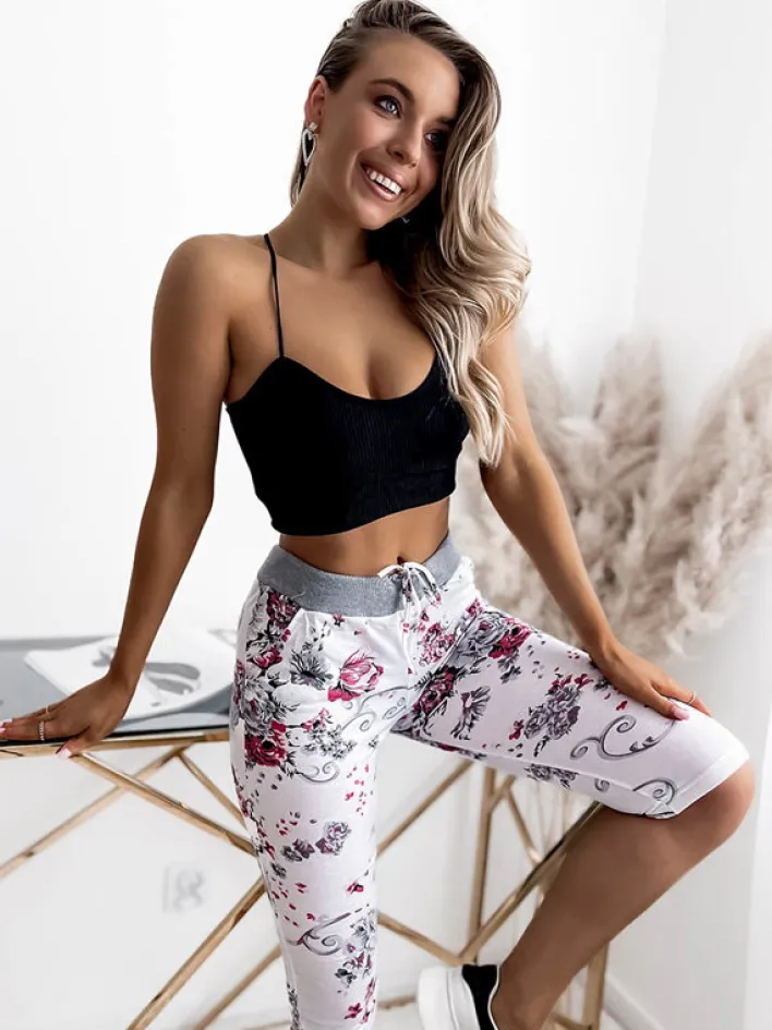 Spodenki 3/4|Krótkie Spodenki^Royalfashion Spodenki damskie biało- różowe o długości 3/4 biały