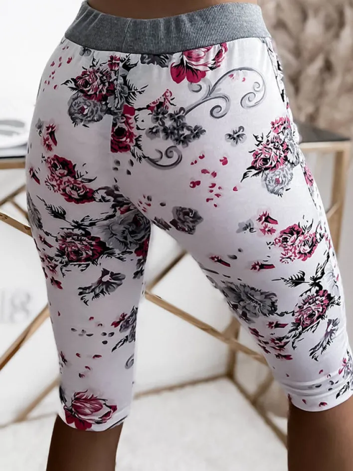 Spodenki 3/4|Krótkie Spodenki^Royalfashion Spodenki damskie biało- różowe o długości 3/4 biały