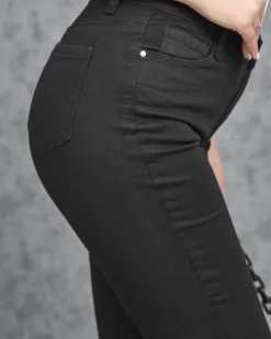 Jeansy^Royalfashion Spodnie damskie rurki w kolorze czarnym