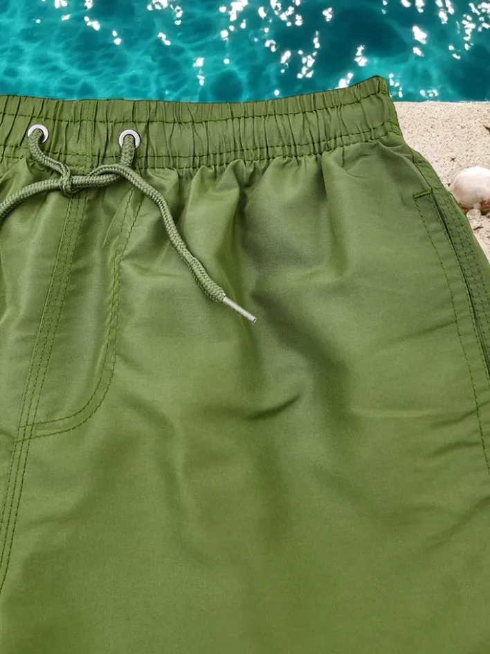 Spodnie^Royalfashion Sportowe męskie krótkie spodenki z ochronną siateczką Wojskowy zielony