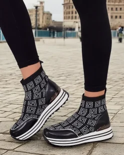 Sneakersy^Royalfashion Sportowe wysokie sneakersy damskie Lori czarny