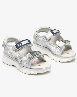Dziewczęce^Royalfashion Srebrne sandały dziecięce z kolorowymi wstawkami Meniko srebrny