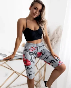 Spodenki 3/4|Krótkie Spodenki^Royalfashion Szaro- czerwone spodenki damskie 3/4 z printem gołębi szary