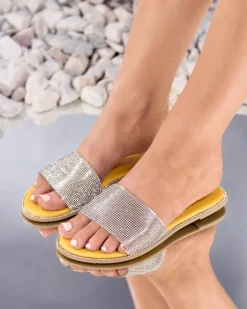 Klapki Płaskie^Royalfashion Żółte damskie klapki z cyrkoniami Verina żółty