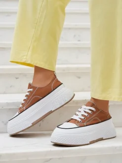 Ugc|Trampki^Royalfashion Trampki damskie na platformie Beemes Ciemnobrązowy