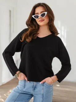 Swetry^Royalfashion Wiskozowy cienki damski sweterek czarny