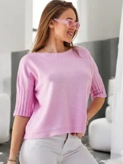 Swetry^Royalfashion Wiskozowy damski sweter z krótkimi rękawami Jasnoróżowy