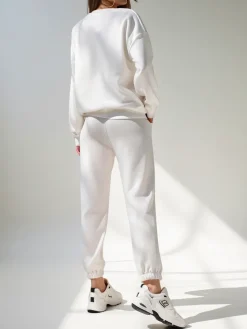 Komplety Damskie^Royalfashion Wiskozowy damski komplet z kwiatem biały